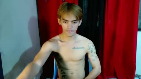 urhunky_boy online show from April 18, 5:09 am