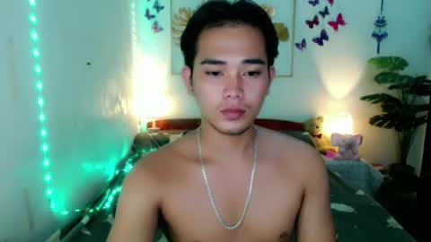 urpinoy_cummer online show from April 21, 2:01 pm