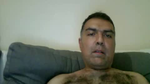 Snapshot of uruk1981 chatting on October 19, 4:06 am uruk1981 online show from October 19, 4:06 am