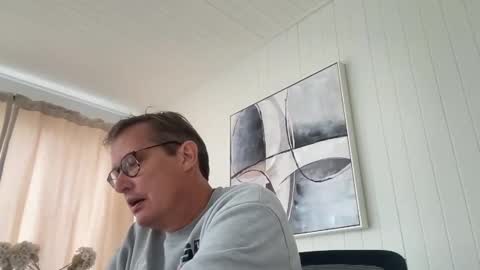 Snapshot of usablemale chatting on December 29, 10:03 pm P online show from December 29, 10:03 pm