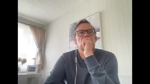 Snapshot of usablemale chatting on March 10, 6:34 pm P online show from March 10, 6:34 pm