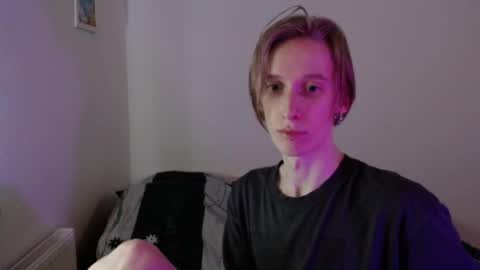 Excuse me online show from December 18, 3:00 pm