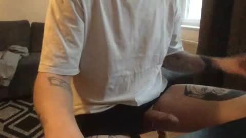 uwantitno online show from December 9, 7:28 am