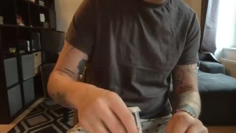 uwantitno online show from February 20, 6:17 am