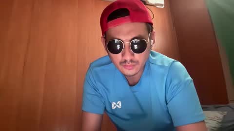 uxxmunhiyed online show from October 17, 7:56 am