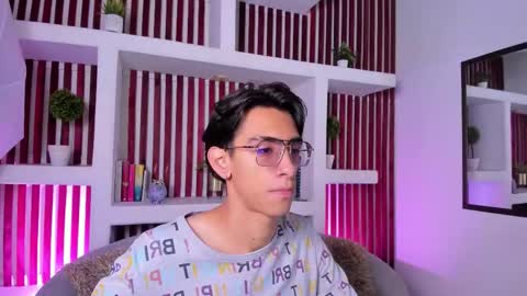 UYUKIE online show from November 4, 11:55 am