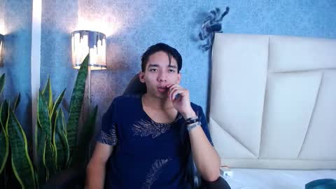 Snapshot of valenorlerot chatting on October 18, 5:12 am Valenor online show from October 18, 5:12 am