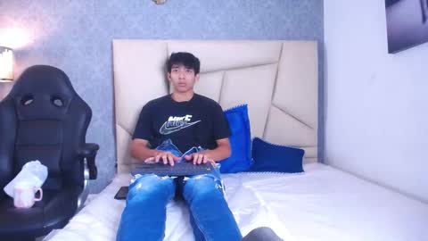 Snapshot of valenorlerot chatting on October 8, 12:31 pm Valenor online show from October 8, 12:31 pm