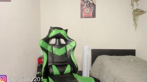 valentino online show from March 8, 3:32 am