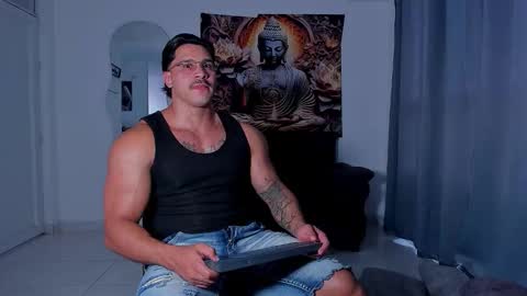    online show from October 21, 8:12 pm