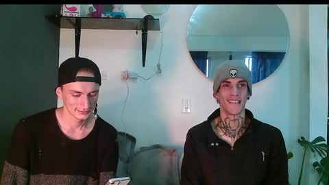 Snapshot of vamp_noah chatting on January 30, 9:04 pm Vamp Noah and Dan online show from January 30, 9:04 pm