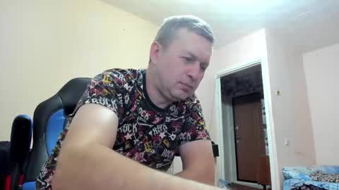 Snapshot of vano_822 chatting on October 1, 8:24 pm vano_822 online show from October 1, 8:24 pm