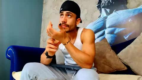 Vans Ross online show from April 21, 1:50 pm