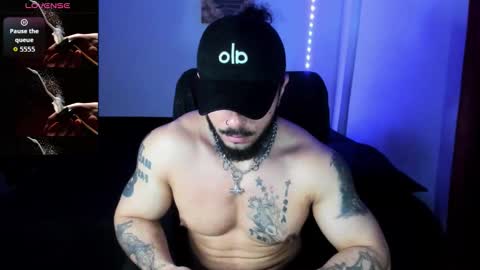 vanvelckan_ online show from November 14, 1:42 am