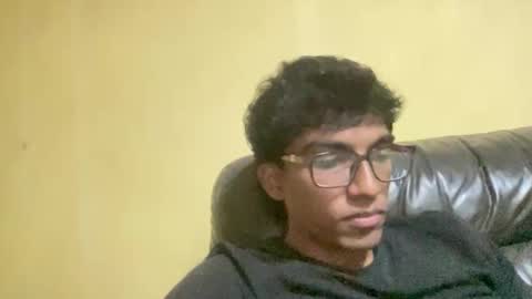 varun_00707 online show from November 16, 2:41 pm