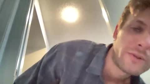 Joeyyy online show from April 19, 1:16 am