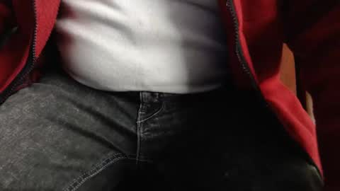 Erik online show from February 19, 8:12 am