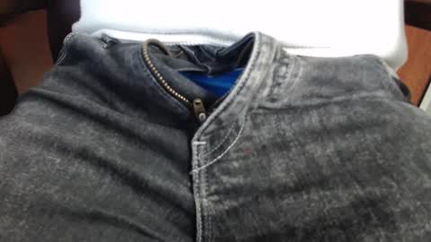 Erik online show from February 15, 8:44 am