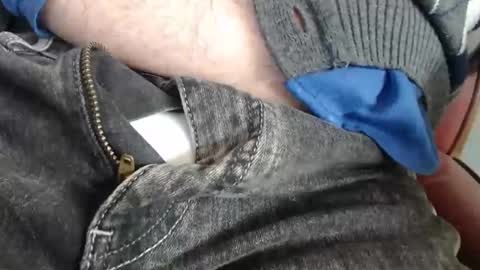 Erik online show from December 10, 7:00 pm