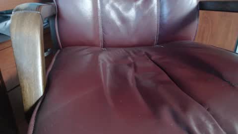 Erik online show from December 18, 9:14 am