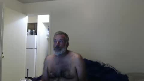 Snapshot of veryveryhairmanindenver chatting on October 11, 12:36 am hairy man online show from October 11, 12:36 am