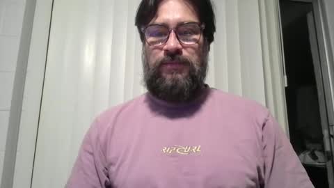 Snapshot of vesturelove chatting on October 2, 4:49 am vesturelove online show from October 2, 4:49 am