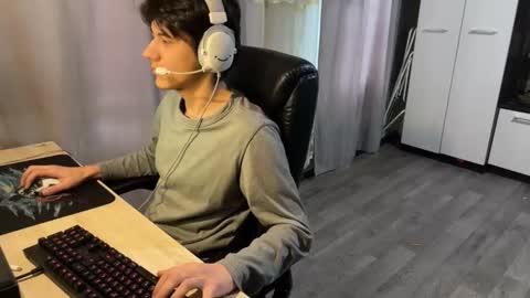 vialeras online show from December 14, 5:25 am