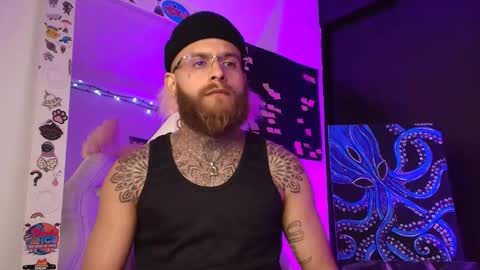 vickingcock7 online show from December 15, 5:04 am