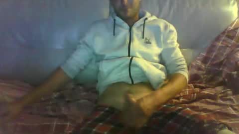 Snapshot of victor_1486 chatting on September 12, 11:38 pm victor_1486 online show from September 12, 11:38 pm