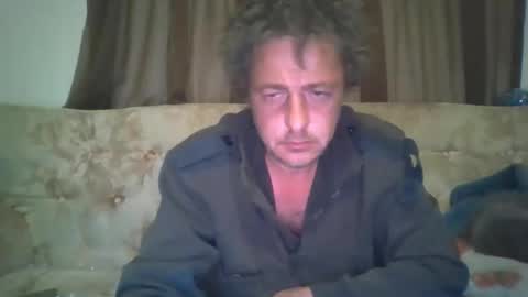 Snapshot of vids1977 chatting on October 11, 7:23 am vids1977 online show from October 11, 7:23 am