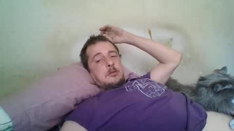 Snapshot of vids1977 chatting on February 16, 6:54 pm vids1977 online show from February 16, 6:54 pm