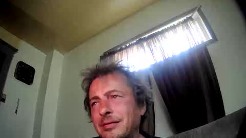 vids1977 online show from June 6, 2:39 am