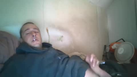 Snapshot of vids1977 chatting on December 5, 9:50 am vids1977 online show from December 5, 9:50 am