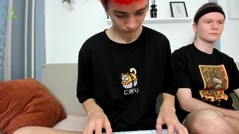 Snapshot of viego_pattel chatting on December 3, 12:27 pm Viego Pattel online show from December 3, 12:27 pm
