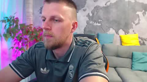 vikingchrisss online show from June 6, 10:43 am