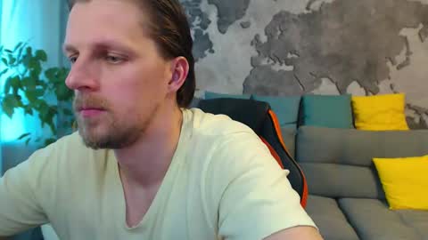 vikingchrisss online show from April 18, 10:27 am