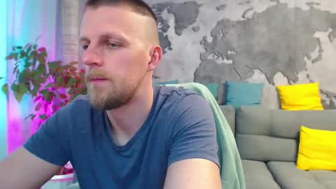 vikingchrisss online show from June 2, 10:49 am