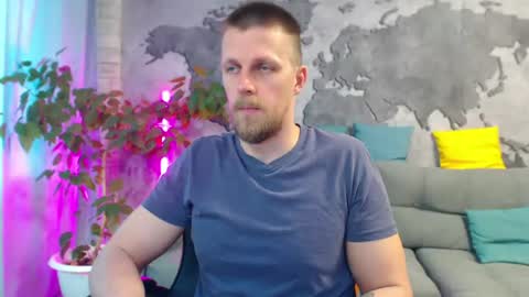 vikingchrisss online show from June 12, 10:35 am