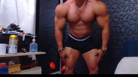 Viktor Herrera online show from December 31, 5:51 pm