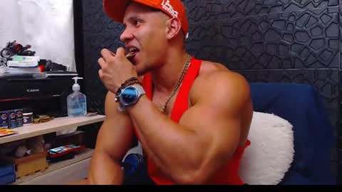 Viktor Herrera online show from December 26, 6:12 pm