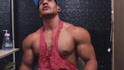 Viktor Herrera online show from October 8, 5:39 pm