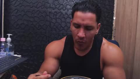 Viktor Herrera online show from November 7, 6:33 pm