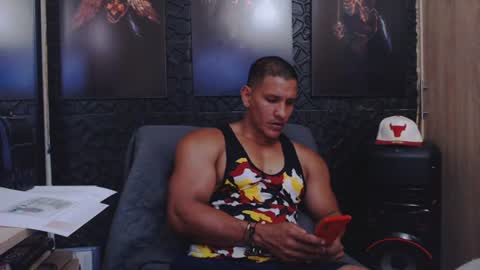 Viktor Herrera online show from August 3, 9:21 pm