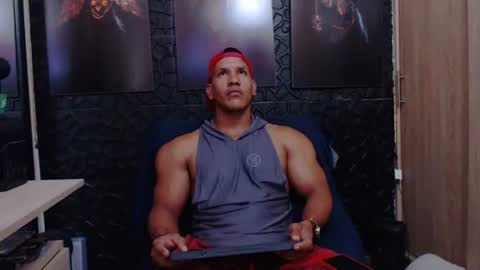 Viktor Herrera online show from June 23, 3:26 pm