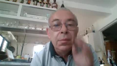 vilaingarcon971 online show from March 6, 11:47 am