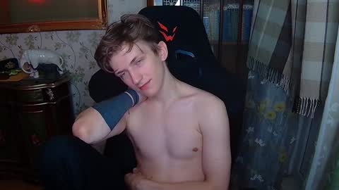 Snapshot of vince__dice chatting on December 6, 7:12 pm Dimoooooon online show from December 6, 7:12 pm