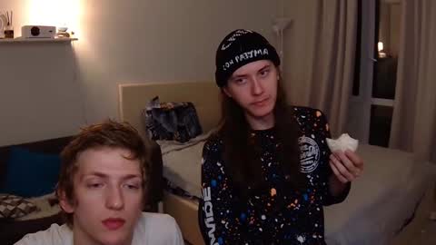 Snapshot of vince__dice chatting on September 18, 11:29 pm Dimoooooon online show from September 18, 11:29 pm