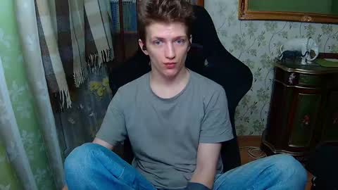 Snapshot of vince__dice chatting on February 28, 2:53 am Dimoooooon online show from February 28, 2:53 am