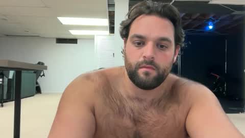 Vinfaro27 online show from October 5, 4:05 am