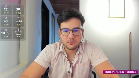 Snapshot of vito_ferrero chatting on September 16, 10:54 pm Vito Ferrer online show from September 16, 10:54 pm